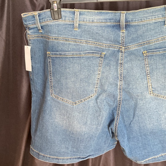 Gloria Vanderbilt Amanda Short w slimming panel denim flex 24W - Picture 7 of 17